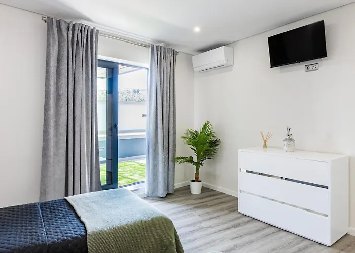 Holidays By Douro River Porto