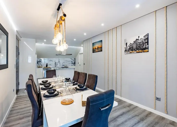 Holidays By Douro River 波尔图